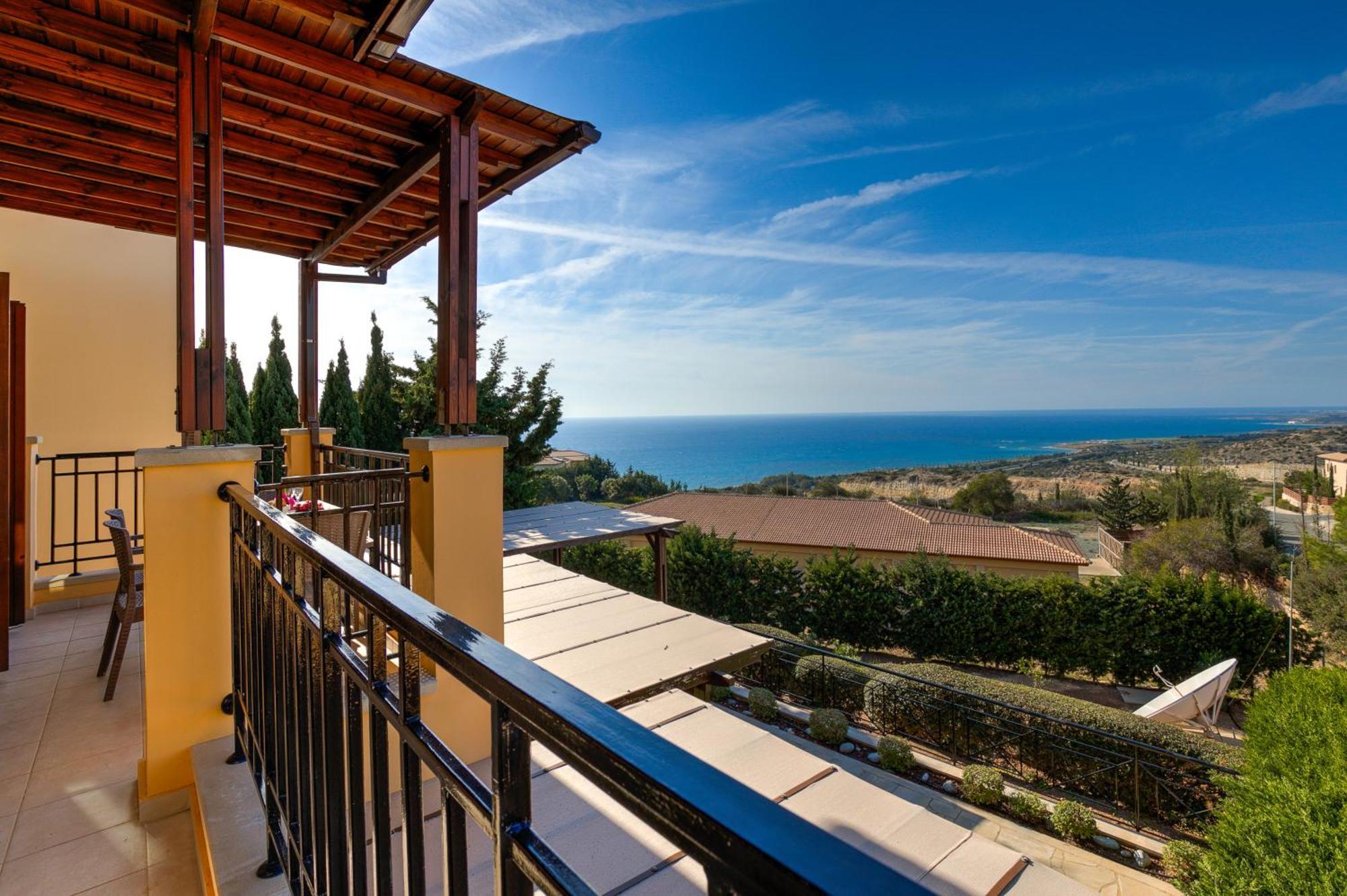 1 Bedroom Apartment Pyrgos With Beautiful Sea And Sunset Views, Aphrodite Hills Resort Kouklia Esterno foto