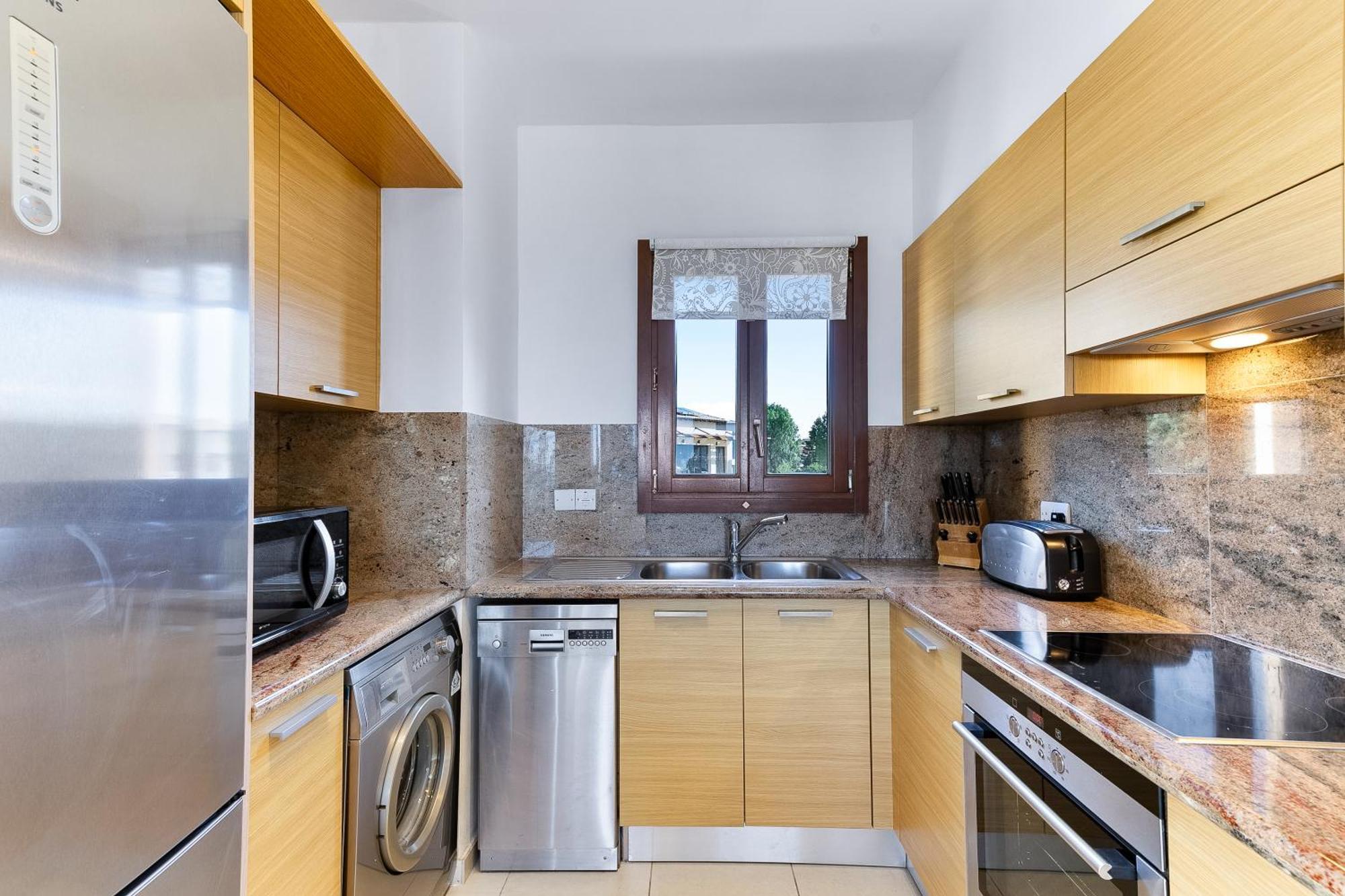 1 Bedroom Apartment Pyrgos With Beautiful Sea And Sunset Views, Aphrodite Hills Resort Kouklia Esterno foto
