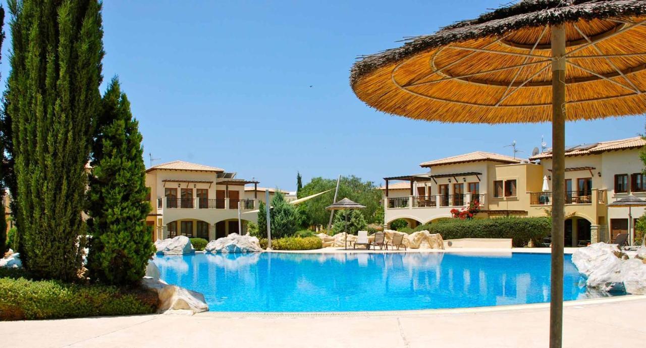1 Bedroom Apartment Pyrgos With Beautiful Sea And Sunset Views, Aphrodite Hills Resort Kouklia Esterno foto